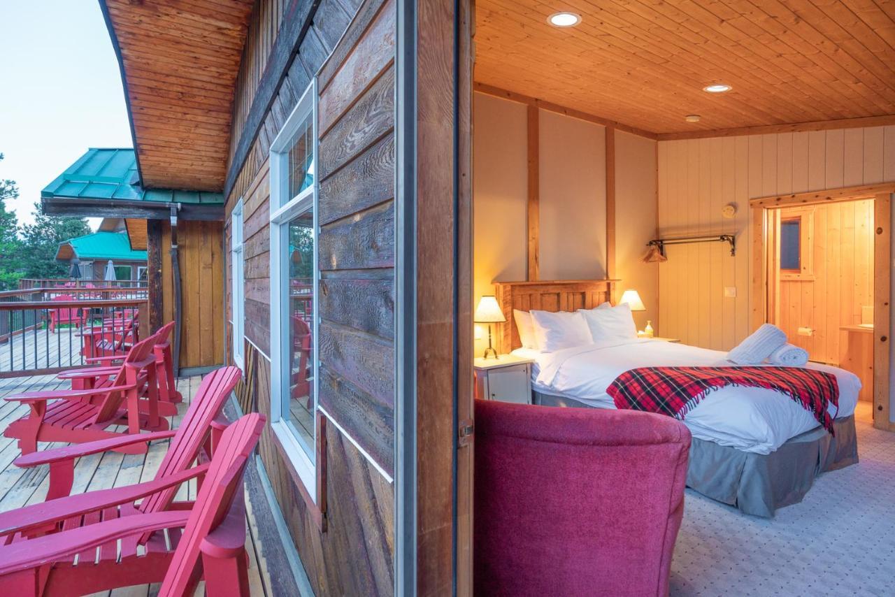 Lodge Mount Engadine *